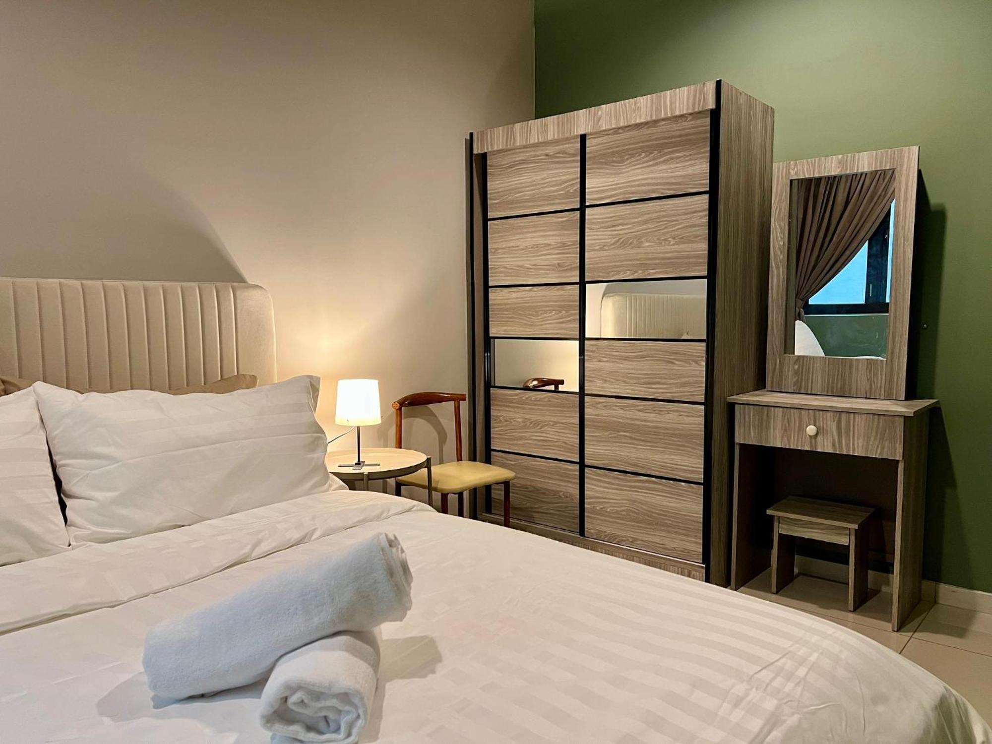 Emira Residence Seksyen 13 Shah Alam By Alpha Lavista Ngoại thất bức ảnh